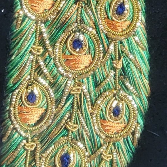 Silk Thread Embroidered Peacock Design Wall Panel Home Decor - Picture 3 of 9